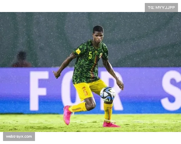 勒沃库森从马里签下伊萨·特拉奥雷